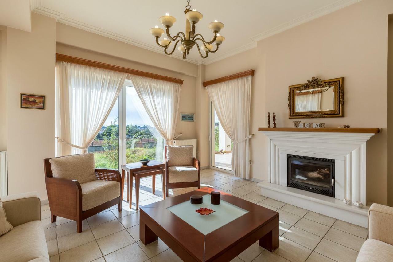 Olive Tree Villa Каламата Екстериор снимка