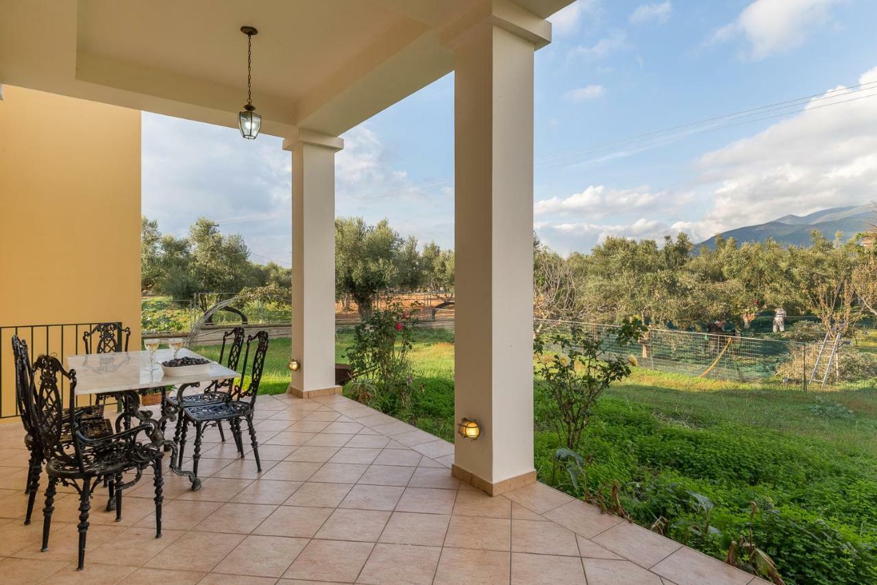 Olive Tree Villa Каламата Екстериор снимка